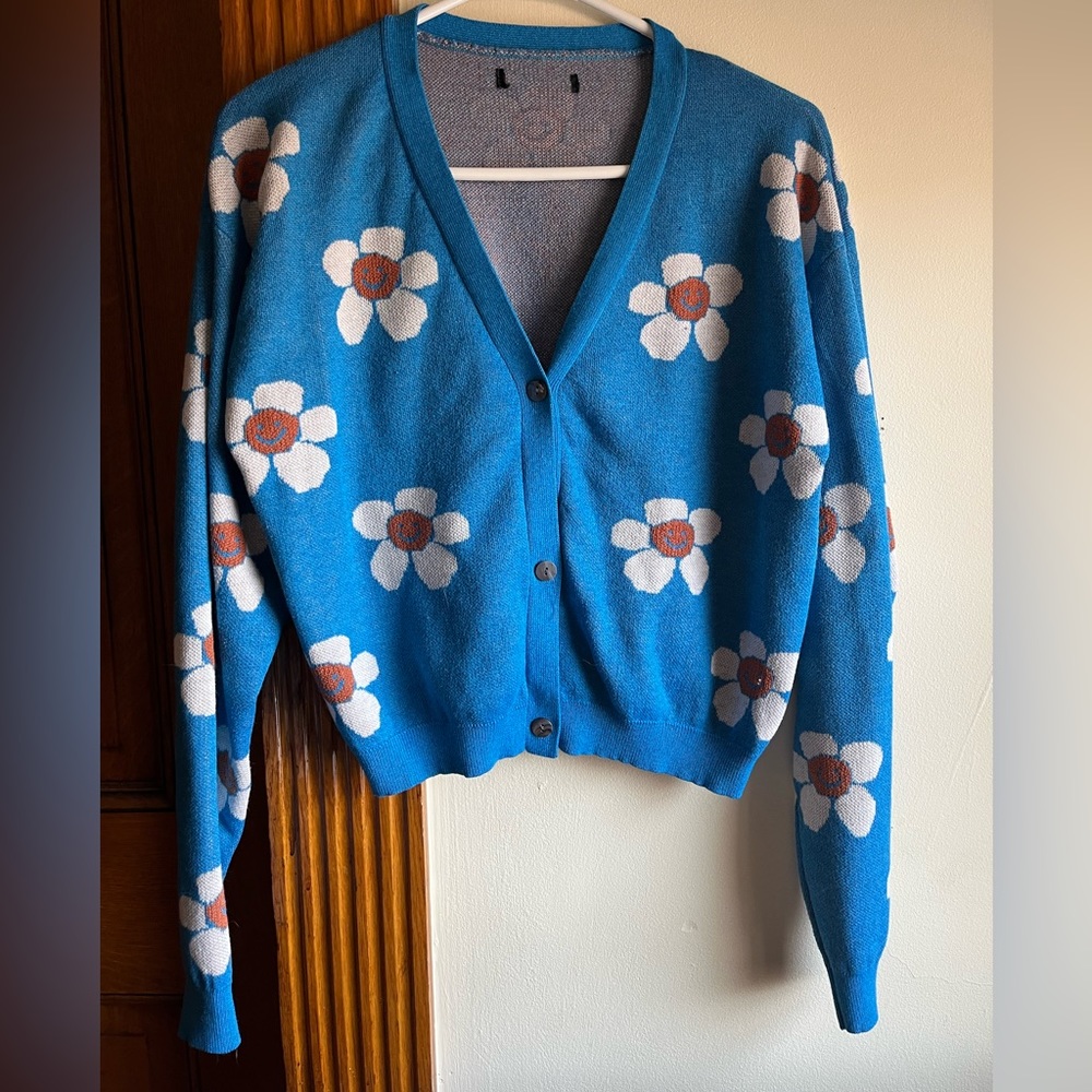 Unlabeled Flower Cardigan
